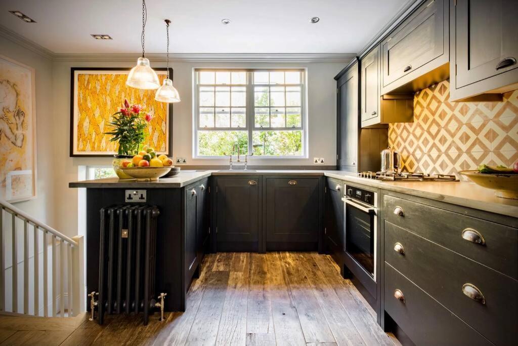 Сasa de vacaciones Kings Cross, Self-contained House & Private Garden *